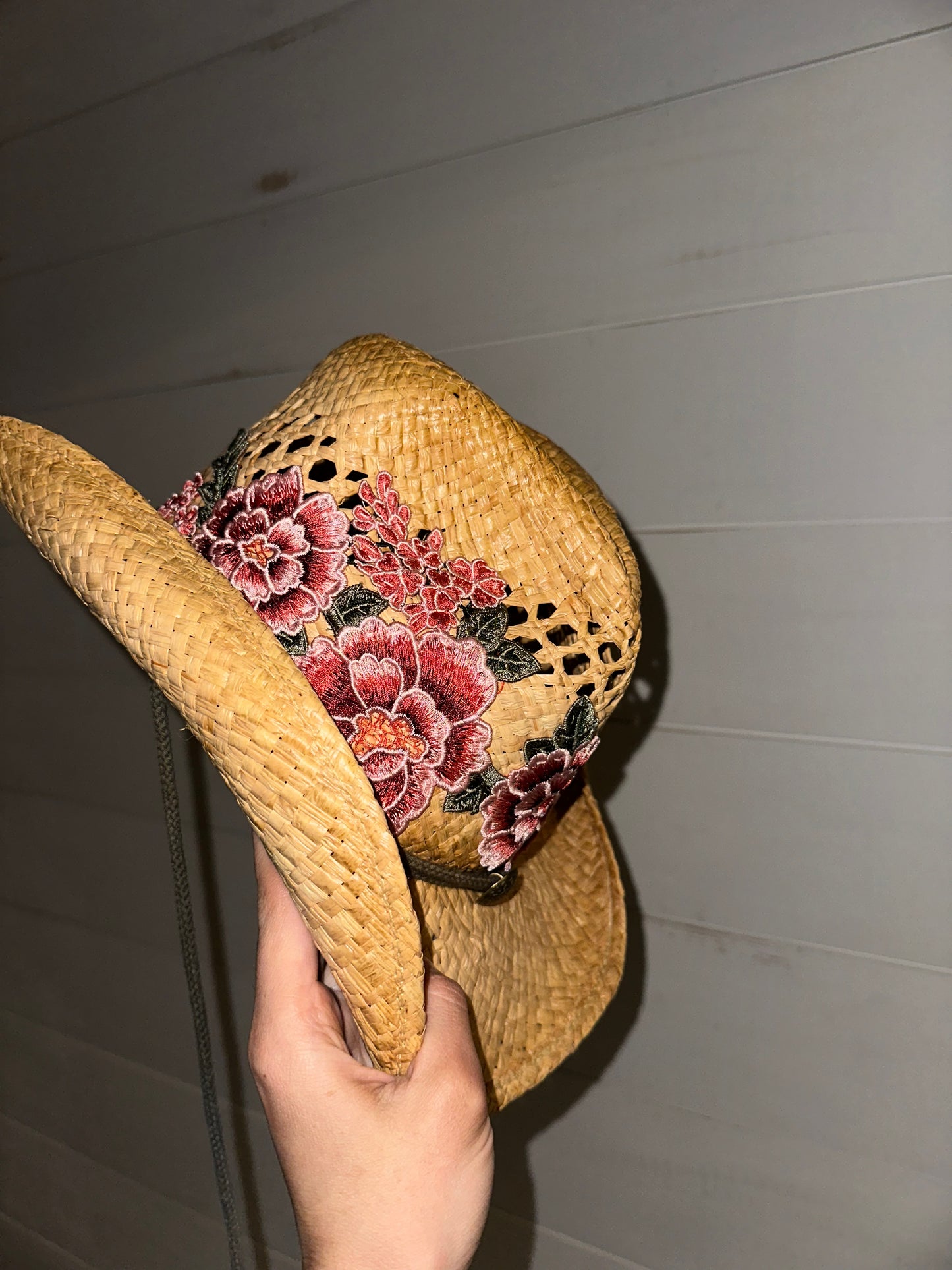 PINK FLORAL COWBOY HAT