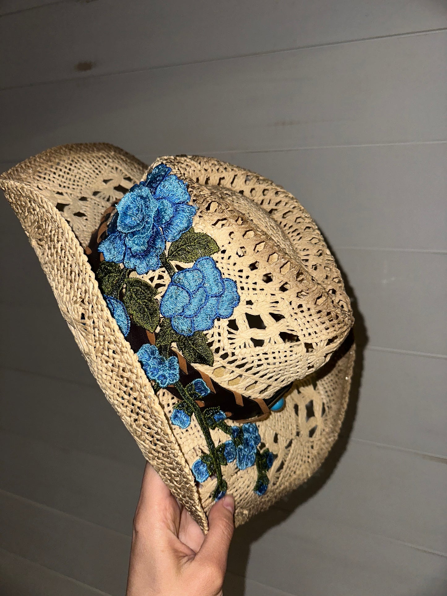 BLUE FLORAL COWBOY HAT